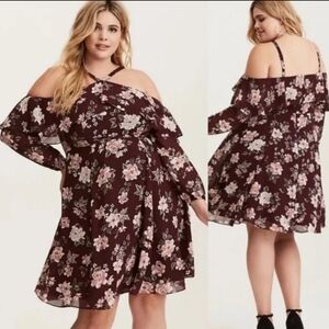 Torrid Cold-Shoulder Halter Chiffon Dress, size 18